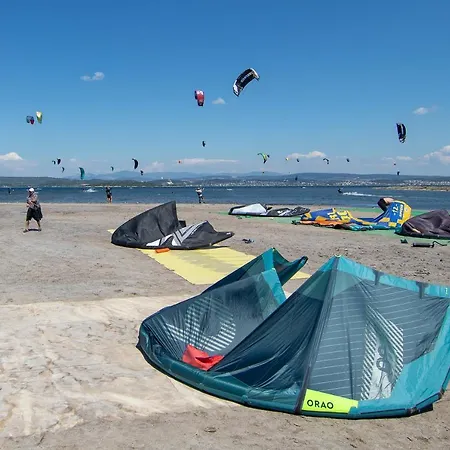 Surf House Отель Урла