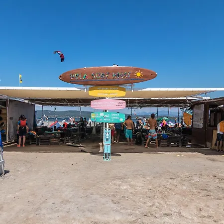 فندق Surf House *