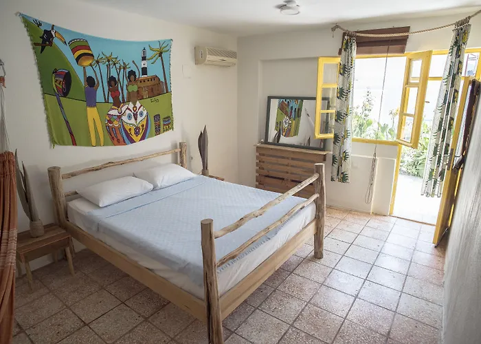 Surf House Отель